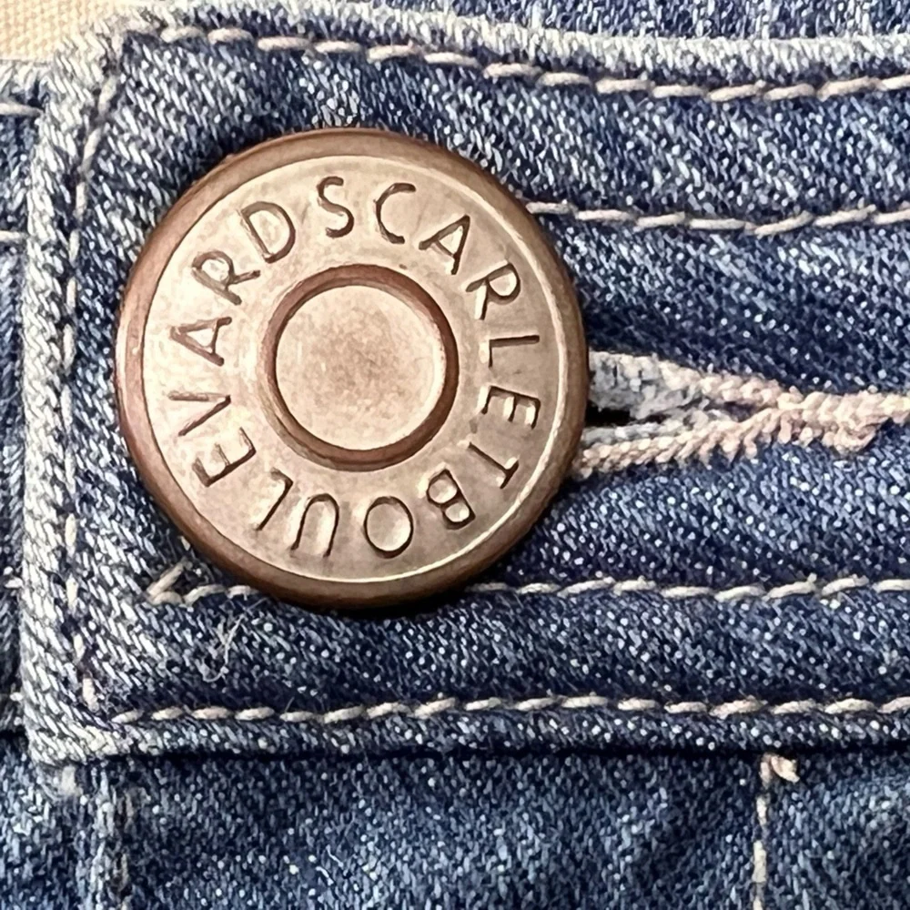 Junior Denim Short Shorts - Scarlet Boulevard